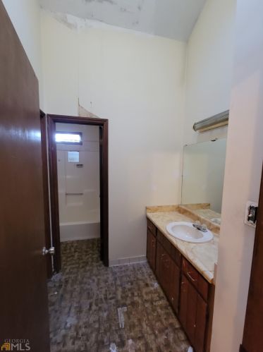 6905 Babbling Brk Dr, Rex GA 30273-2431 exterior