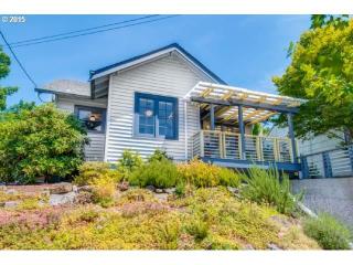 2818 48 Ave, Portland OR  97222-5413 exterior