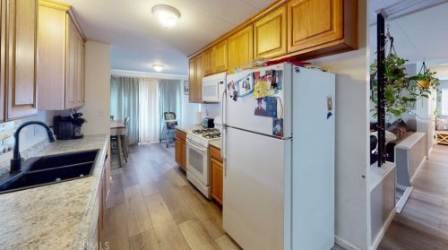 6241 Warner Ave, Huntington Beach CA  92647-5101 exterior