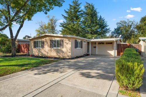 627 L St, Davis, CA 95616-3947