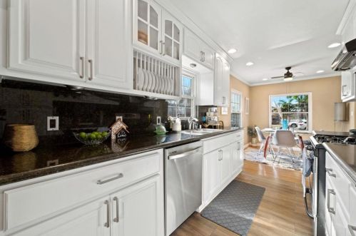 727 Alpine Ave, Chula Vista CA  91910-5908 exterior