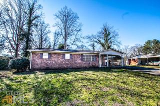 17 Lake Park Dr, Rome, GA 30165-9266