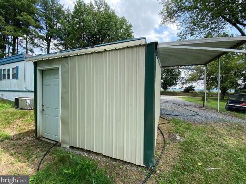 251 Accomac Rd, York PA  17406-9033 exterior