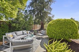 925 Echo Dr, Los Altos CA  94024-4874 exterior