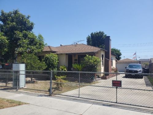 5812 Ludell St, Bell, CA 90201-4012