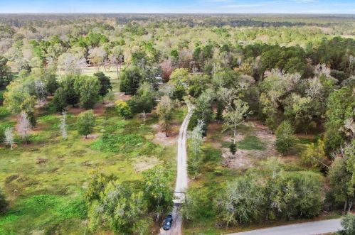 13356 Stowe Rd, Conroe, TX 77306-7768
