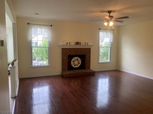 8 Esterbrook Dr, Princeton NJ  08540-6127 exterior