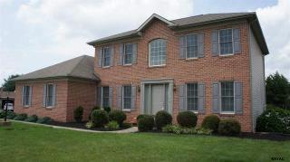 2881 Dove Dr, York, PA 17408-9480