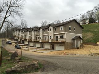 242 Timber Ridge Dr, Lake Ridge WV  26330 exterior