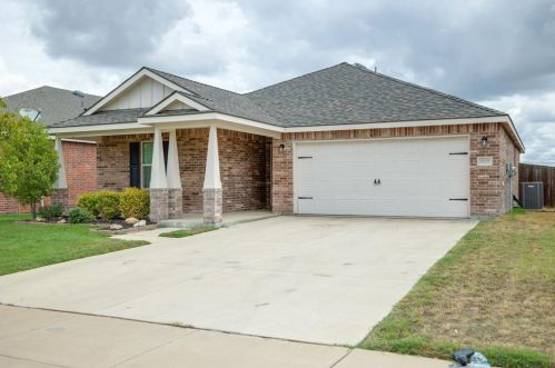 9928 Pyrite Dr, Fort Worth TX  76131 exterior