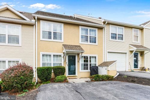 58 Courtyard Dr, Carlisle, PA 17013-4907