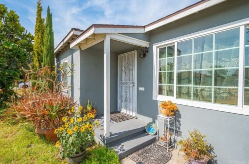 526 Buttonwood St, Anaheim CA  92805-2225 exterior