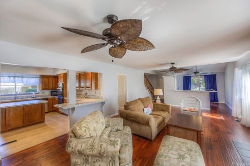 236 Shaffer St, Orange, CA 92866-1112