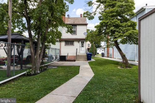 557 Delaware Ave, Roebling, NJ 08554-1913