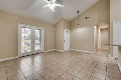 2009 Mill Pond Rd, Garland TX  75044-7617 exterior