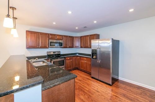 2829 Horse Shoe Dr, Atlanta GA  30316-4219 exterior