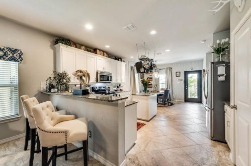 5037 Byers Ave, Fort Worth TX  76107-4129 exterior