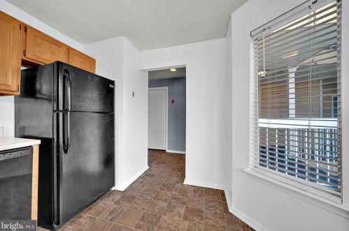 383 Silvia St, Trenton NJ 08628-3238 exterior