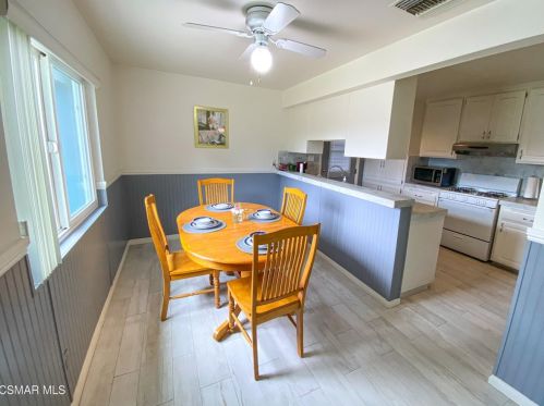 4245 Adam Rd, Simi Valley CA 93063-2341 exterior