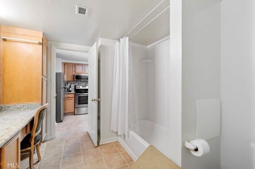 199 14th St, Atlanta GA  30318-7827 exterior