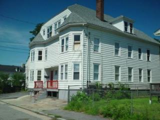 33 Redwing St, Providence, RI 02907-1736