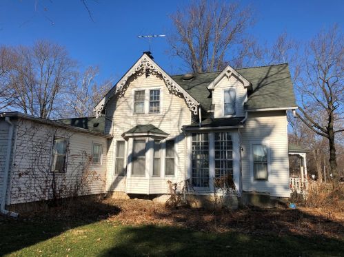 133 Batavia Ave, Batavia, IL 60510-1901