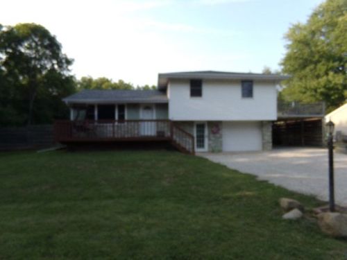 107 Alamo Dr, Beverly Manor, IL 61571-2901