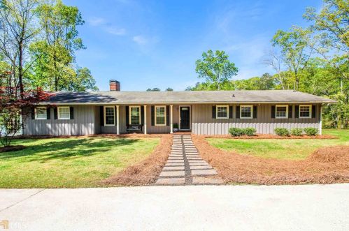 13 Camellia Cir, Newnan, GA 30263-3101