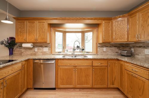 4266 Jasper Dr, Saint Paul MN  55122-2011 exterior