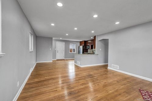 1900 Akron St, Denver CO  80010-1711 exterior