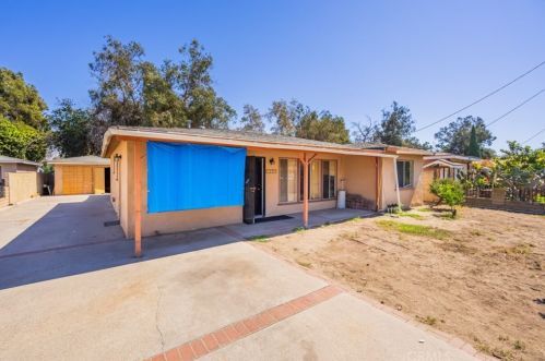1009 Jackson St, Santa Ana, CA 92703-1725