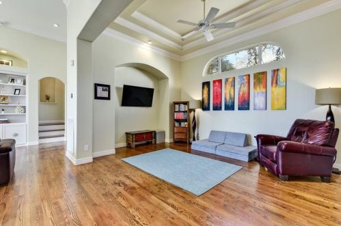 5903 Cane Pace, Austin TX  78746-1167 exterior