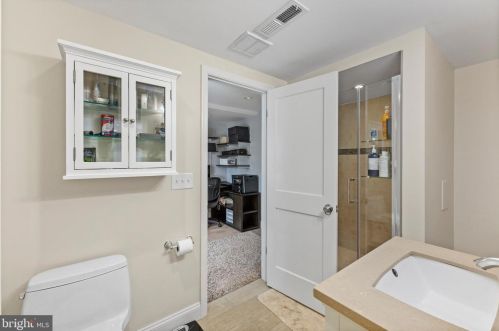 9905 Markham St, Silver Spring MD 20901-2233 exterior