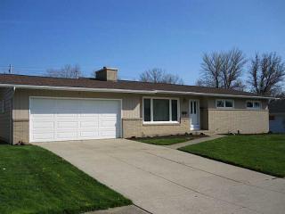2074 Andover Ln, Erie, PA 16509-1756