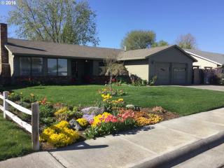 835 Division Ave, Hermiston, OR 97838-2227
