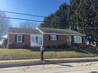 1299 Baer Ave, Hanover, PA 17331-3411