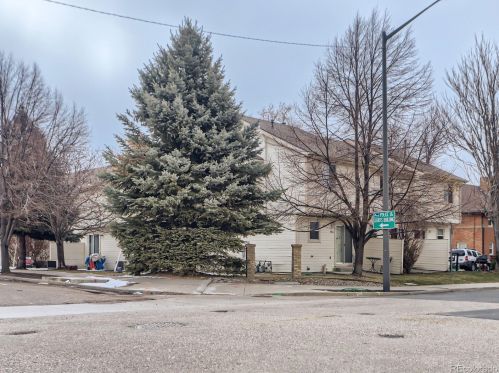 954 Monroe Ave, Loveland CO  80537-4945 exterior