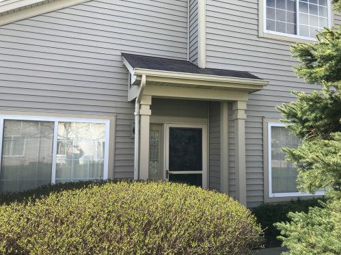 235 Courtland Dr, South Elgin, IL 60177-3641