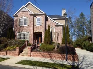 932 Manor Parc Dr, Decatur, GA 30033-4064