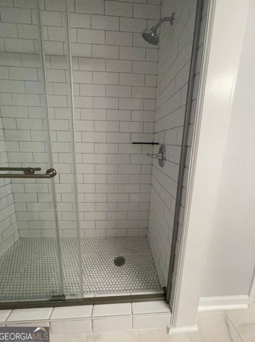 71 Montre Sq, Atlanta GA  30327-4044 exterior