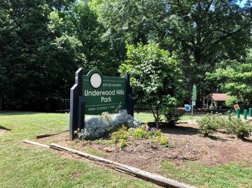 1900 Harper Rd, Atlanta GA  30318-3023 exterior