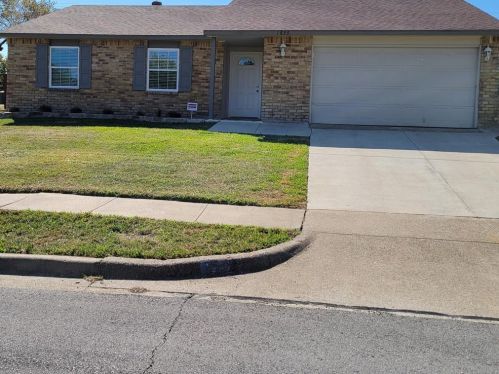 1833 Novel Dr, Garland, TX 75040-8231