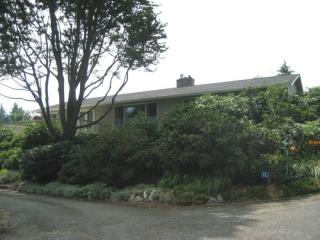12744 Country Club Pl, Burlington, WA 98233-3825