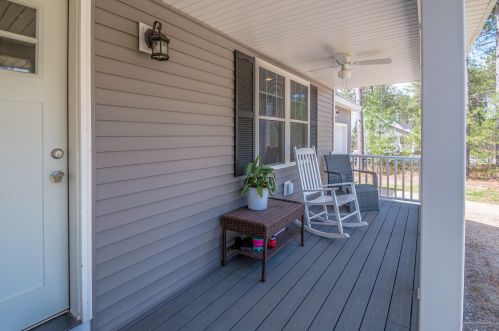 6 Christopher St, Fryeburg, ME 04037-4363