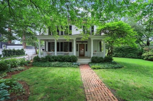 33 Mead Ave, Greenwich, CT 06830-6812