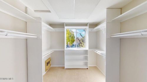 2007 Rhoda St, Simi Valley CA 93065-3539 exterior