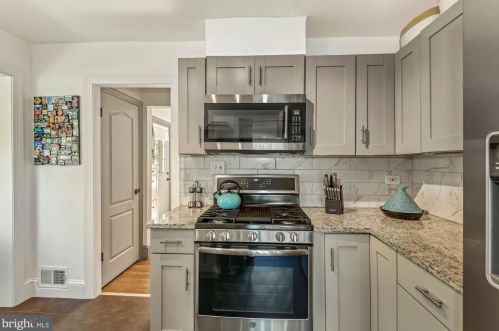 9126 Bradford Rd, Silver Spring MD 20901-4918 exterior