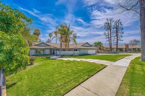 350 Veronica St, Upland, CA 91784-1439