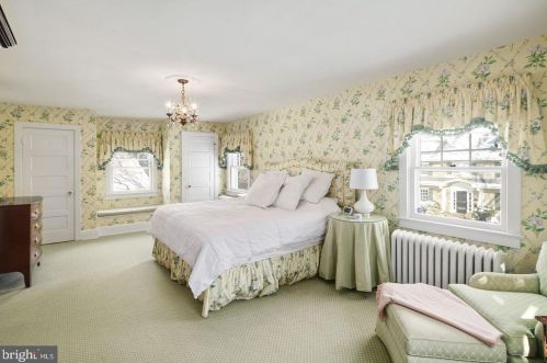 210 Jefferson Ave, Haddonfield NJ 08033-3410 exterior