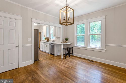 9715 Capitol View Ave, Silver Spring MD 20910-1033 exterior